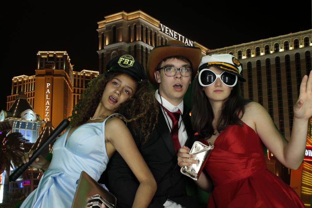 Christ School Prom | View more photos from the event at gallery.myphotoboothexperience.co.uk/u/MyPhotoBoothExperienceLtd/Christ-School-Prom